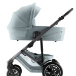 SMILE 5Z HarborBlue CalmGrey BlackHandle 01 HardCarrycot 2025 300dpi